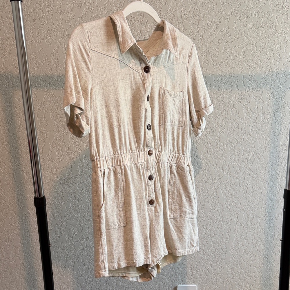 Altar'd State Cream Textured Top